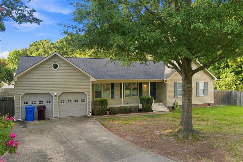 Photo 2 of 40 residential for sale in Chesapeake virginia