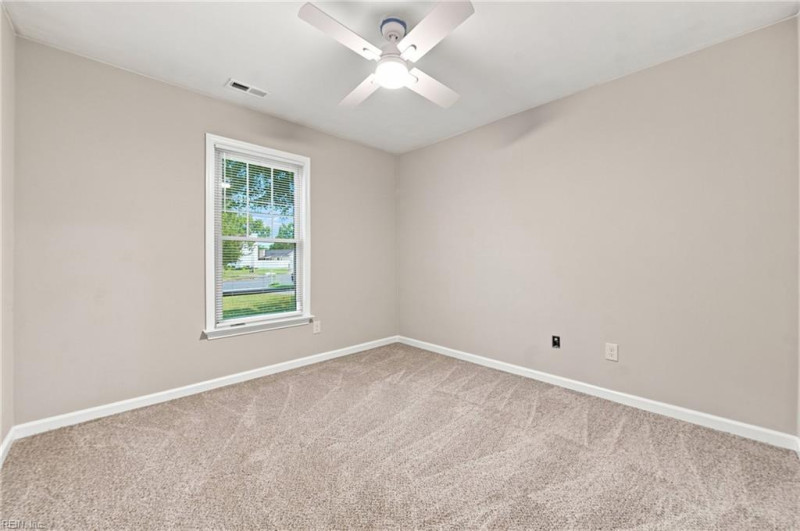 Photo 30 of 40 residential for sale in Chesapeake virginia