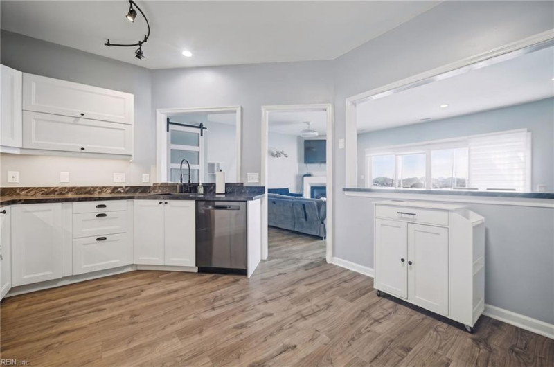 Photo 13 of 49 residential for sale in Norfolk virginia