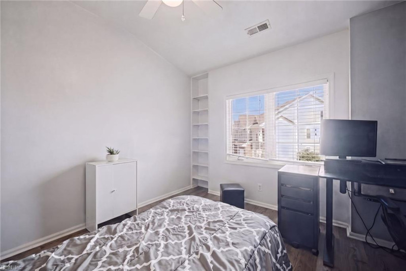 Photo 25 of 49 residential for sale in Norfolk virginia