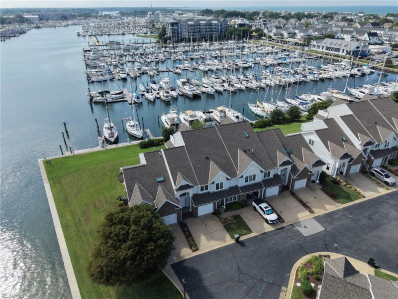 Photo 34 of 49 residential for sale in Norfolk virginia