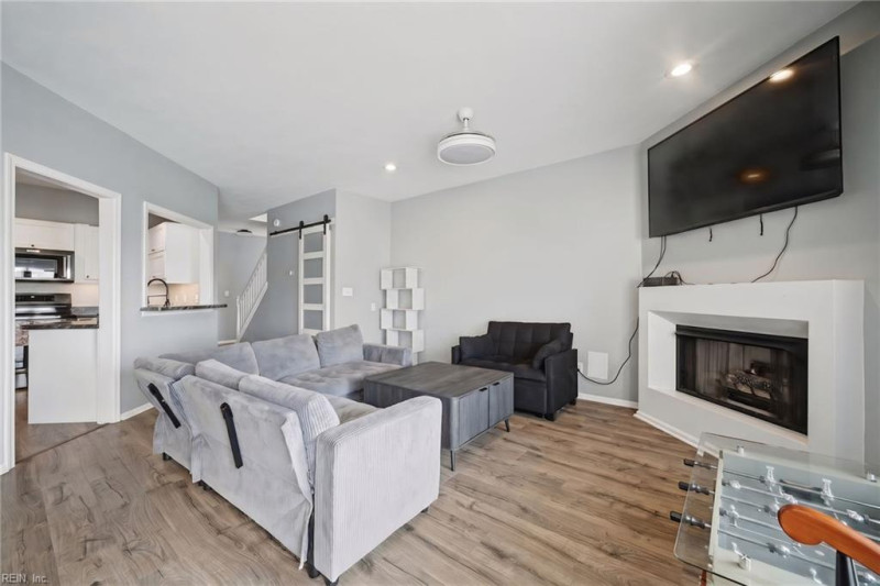 Photo 8 of 49 residential for sale in Norfolk virginia