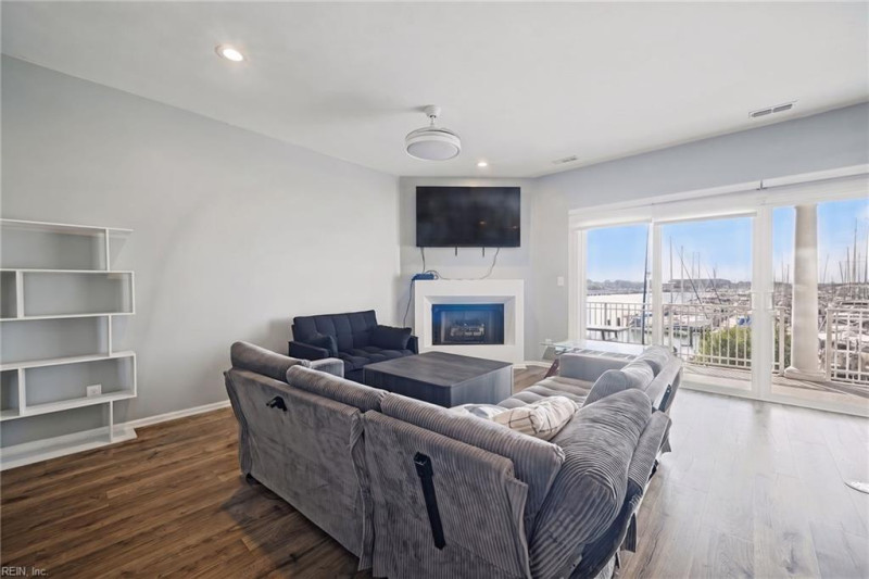 Photo 9 of 49 residential for sale in Norfolk virginia
