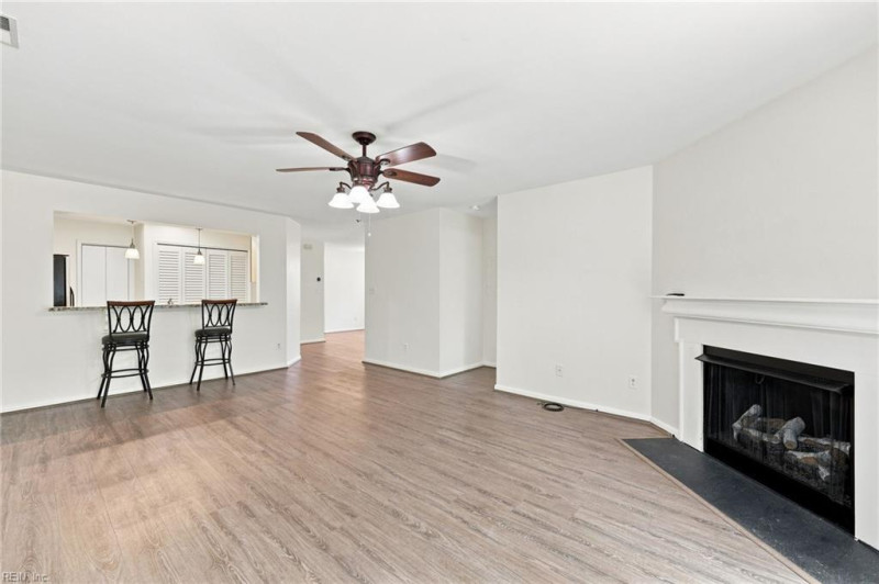 Photo 10 of 22 residential for sale in Virginia Beach virginia
