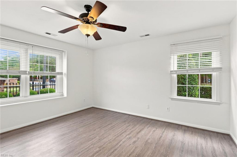 Photo 11 of 22 residential for sale in Virginia Beach virginia