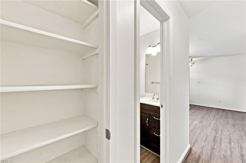 Photo 17 of 22 residential for sale in Virginia Beach virginia