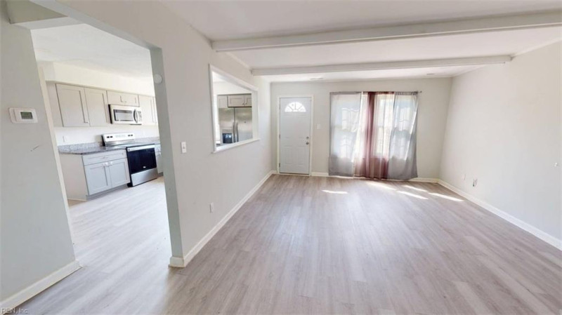 Photo 14 of 40 residential for sale in Virginia Beach virginia