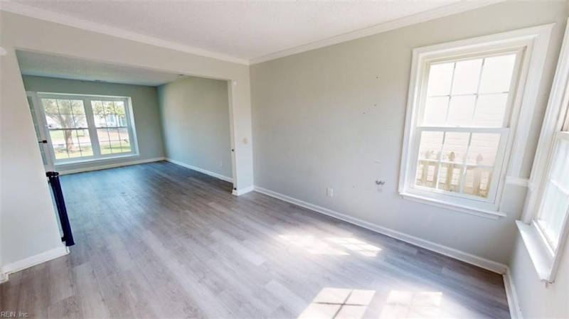 Photo 16 of 40 residential for sale in Virginia Beach virginia
