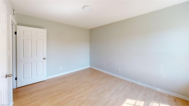 Photo 30 of 40 residential for sale in Virginia Beach virginia