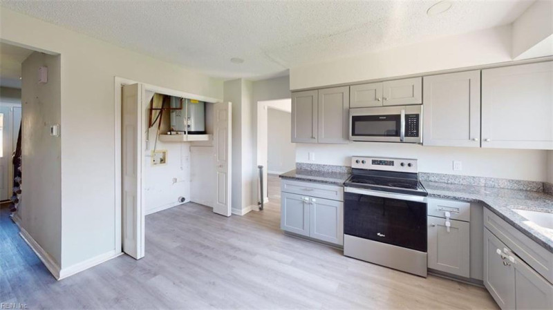 Photo 33 of 40 residential for sale in Virginia Beach virginia