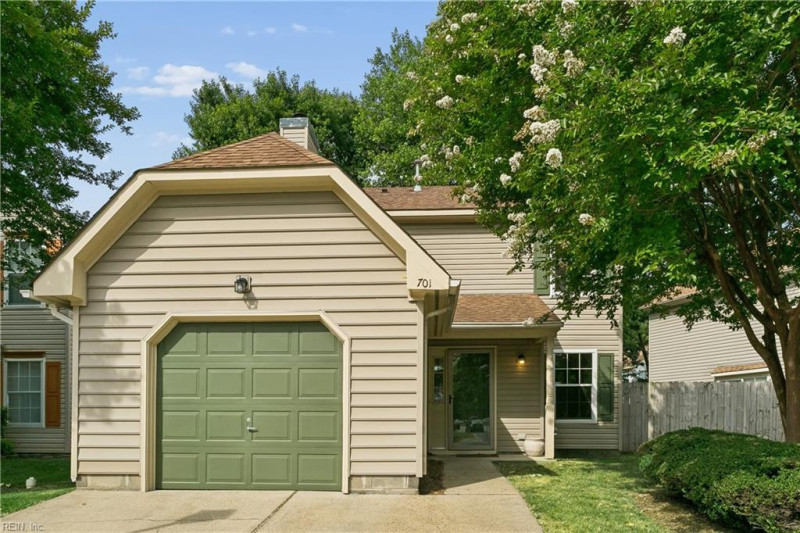 Photo 3 of 46 residential for sale in Newport News virginia