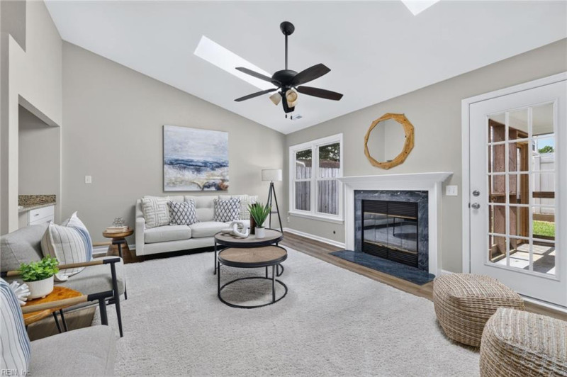 Photo 13 of 32 residential for sale in Virginia Beach virginia