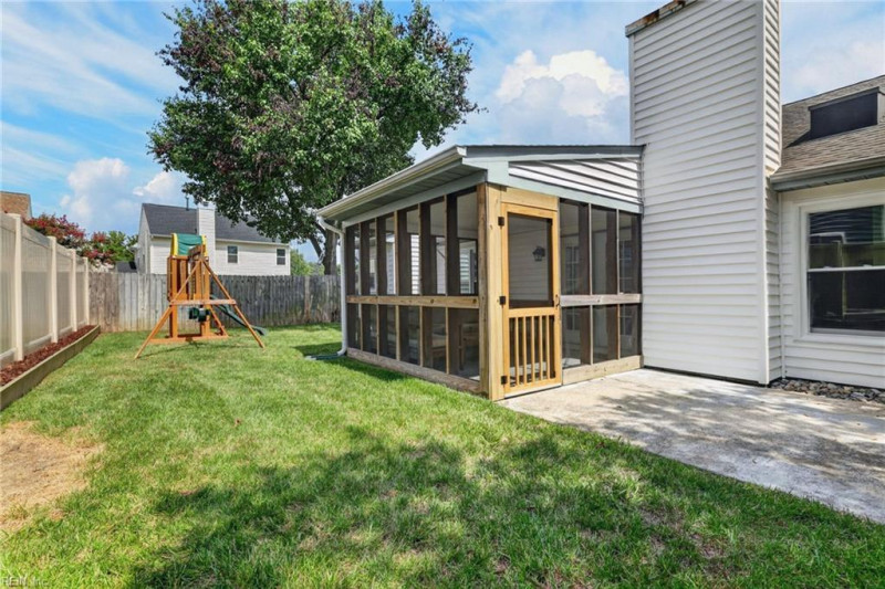 Photo 29 of 32 residential for sale in Virginia Beach virginia