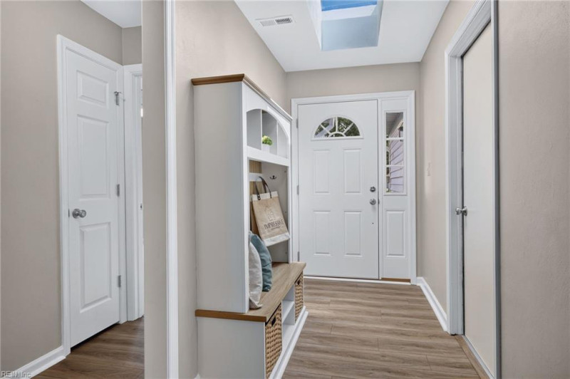 Photo 3 of 32 residential for sale in Virginia Beach virginia