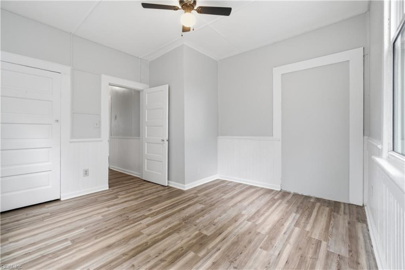 Photo 28 of 32 residential for sale in Norfolk virginia