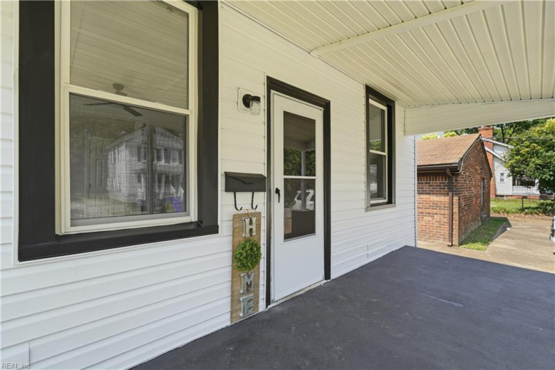 Photo 4 of 32 residential for sale in Norfolk virginia