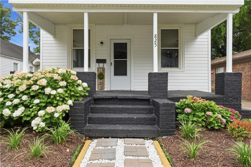 Photo 7 of 32 residential for sale in Norfolk virginia