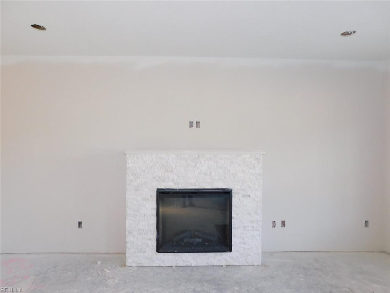 Photo 9 of 12 residential for sale in Suffolk virginia