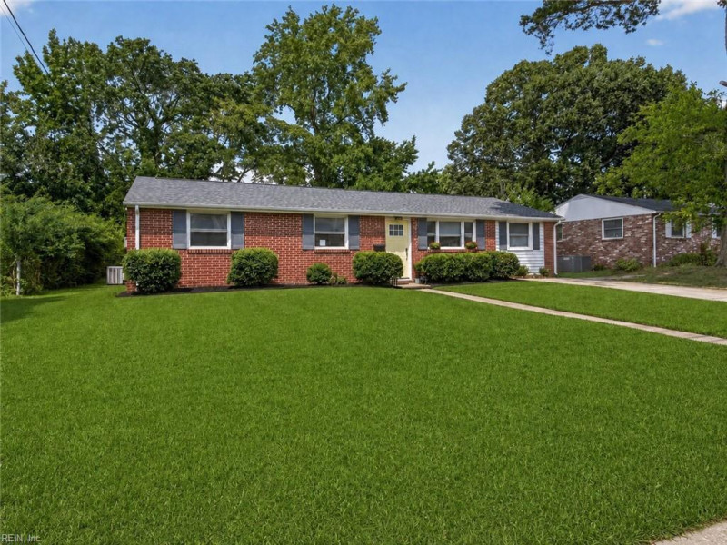 Photo 3 of 23 residential for sale in Hampton virginia Photo 3 of 23 residential for sale in Hampton virginia