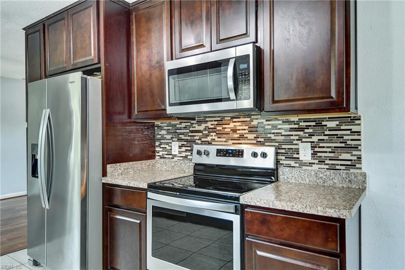 Photo 11 of 50 residential for sale in Virginia Beach virginia