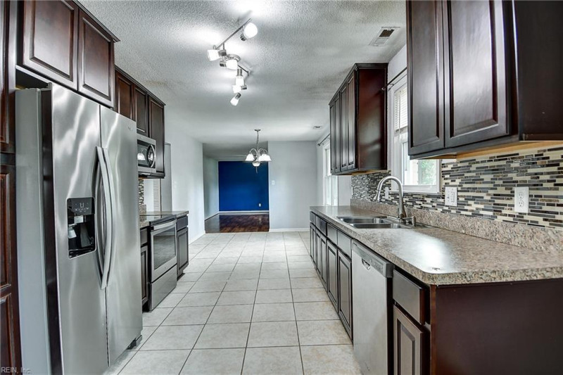 Photo 17 of 50 residential for sale in Virginia Beach virginia