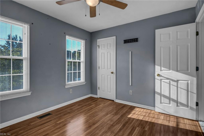 Photo 22 of 28 residential for sale in Virginia Beach virginia