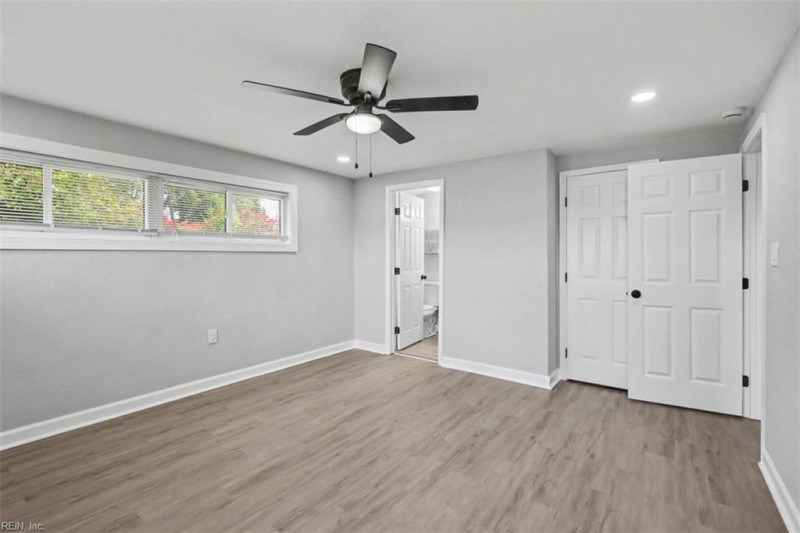Photo 16 of 28 residential for sale in Virginia Beach virginia