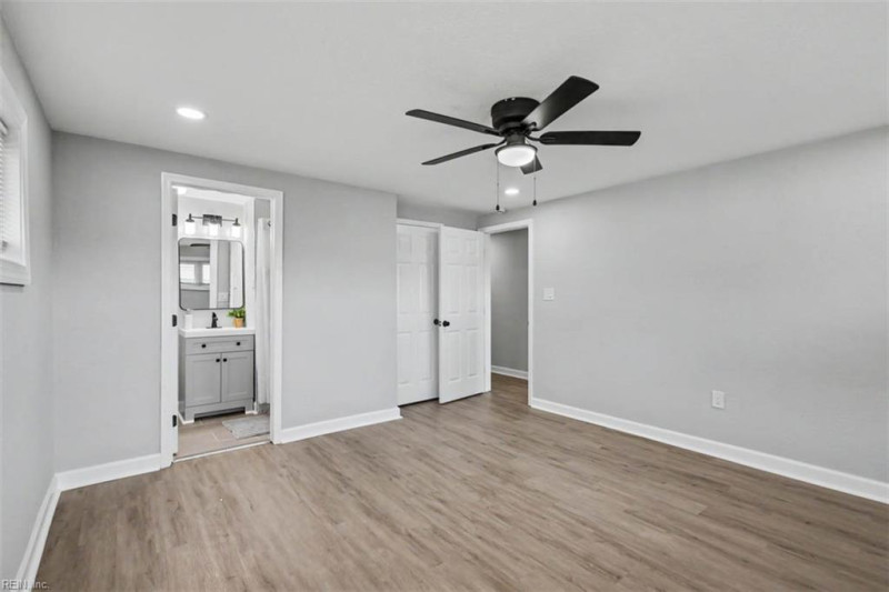 Photo 19 of 28 residential for sale in Virginia Beach virginia