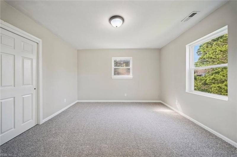 Photo 31 of 39 residential for sale in Chesapeake virginia Photo 31 of 39 residential for sale in Chesapeake virginia