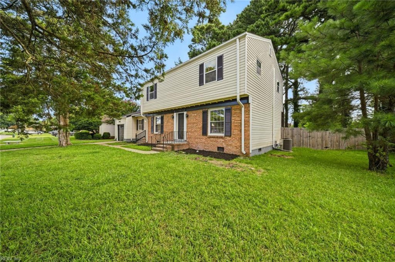 Photo 4 of 39 residential for sale in Chesapeake virginia Photo 4 of 39 residential for sale in Chesapeake virginia
