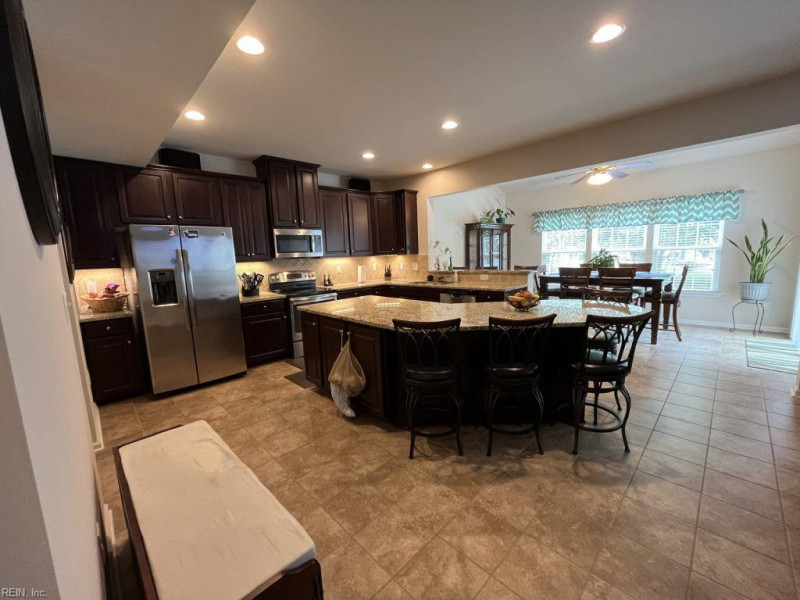Photo 6 of 25 residential for sale in Chesapeake virginia Photo 6 of 25 residential for sale in Chesapeake virginia