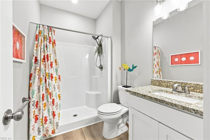 Photo 18 of 43 residential for sale in Moyock virginia