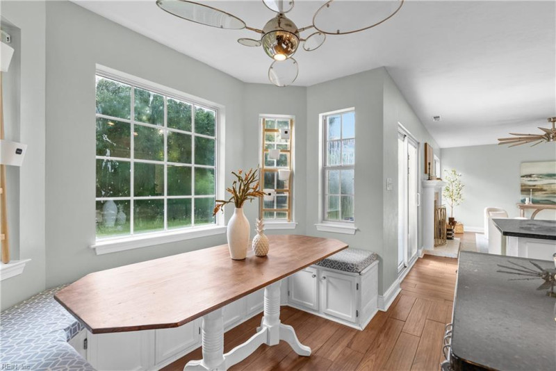 Photo 11 of 48 residential for sale in Virginia Beach virginia