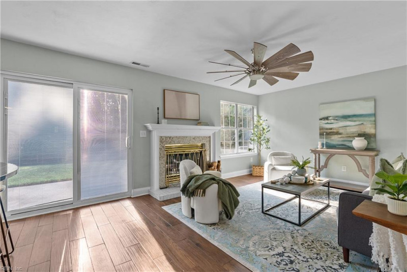 Photo 17 of 48 residential for sale in Virginia Beach virginia