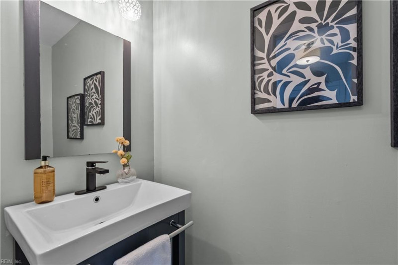 Photo 27 of 48 residential for sale in Virginia Beach virginia