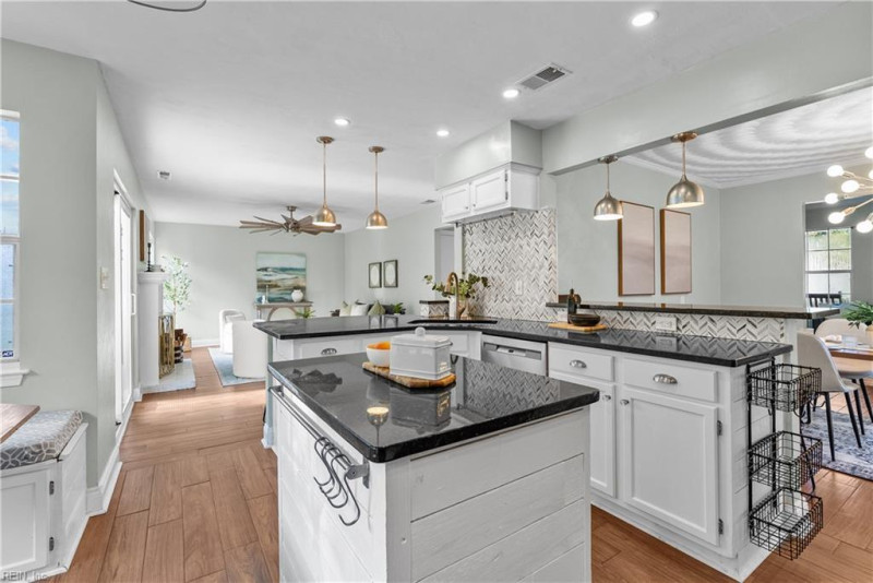 Photo 3 of 48 residential for sale in Virginia Beach virginia