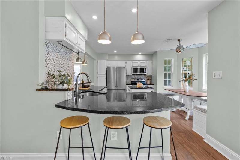 Photo 6 of 48 residential for sale in Virginia Beach virginia