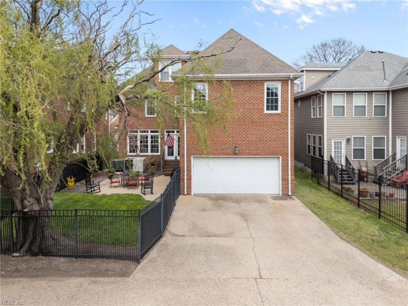 Photo 33 of 46 residential for sale in Norfolk virginia