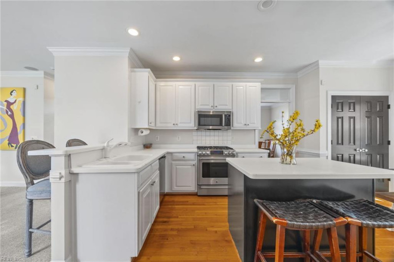 Photo 6 of 46 residential for sale in Norfolk virginia