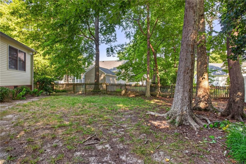 Photo 33 of 50 residential for sale in James City County virginia