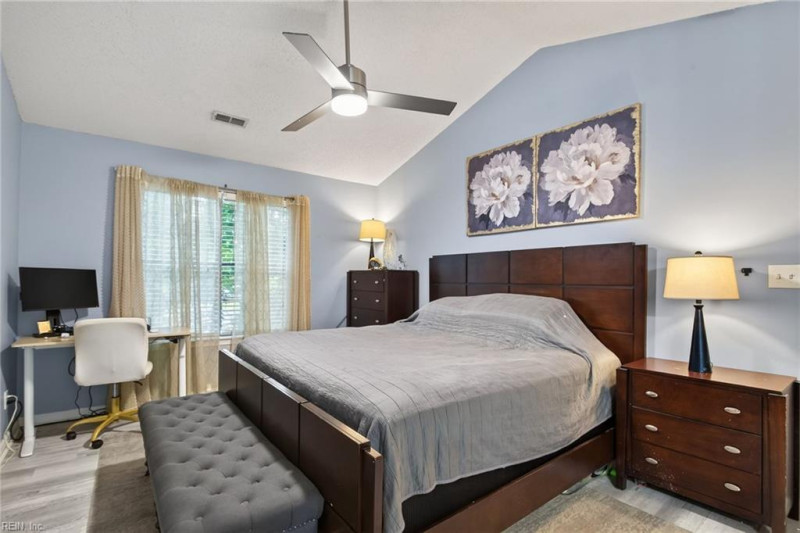 Photo 9 of 29 residential for sale in Newport News virginia
