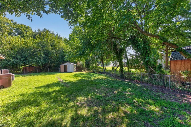 Photo 16 of 20 residential for sale in Chesapeake virginia Photo 16 of 20 residential for sale in Chesapeake virginia