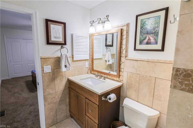 Photo 20 of 29 residential for sale in Chesapeake virginia