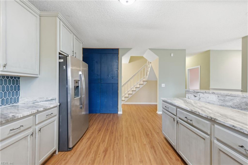 Photo 14 of 43 residential for sale in Chesapeake virginia
