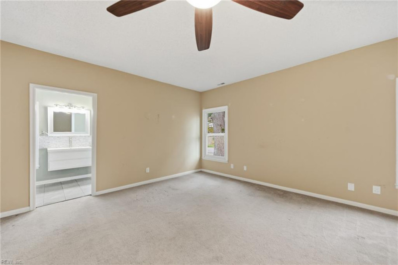 Photo 17 of 43 residential for sale in Chesapeake virginia