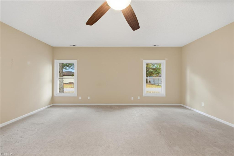 Photo 18 of 43 residential for sale in Chesapeake virginia