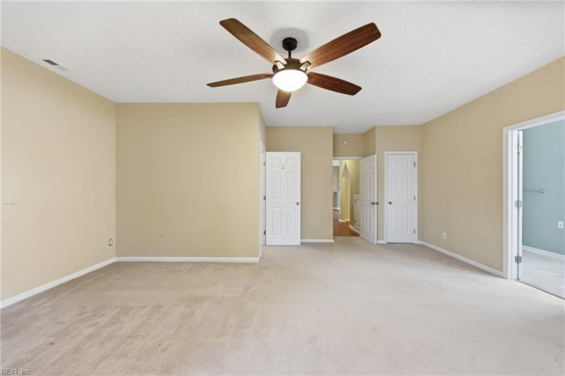 Photo 19 of 43 residential for sale in Chesapeake virginia