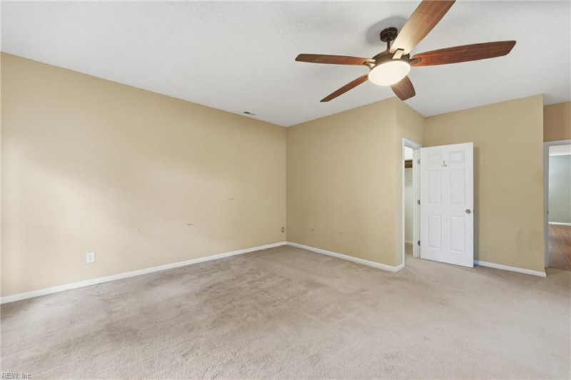 Photo 21 of 43 residential for sale in Chesapeake virginia
