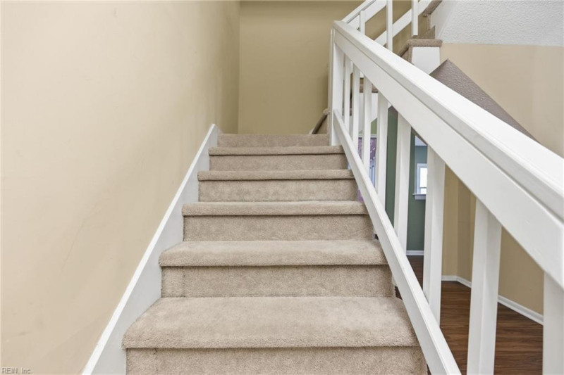 Photo 25 of 43 residential for sale in Chesapeake virginia