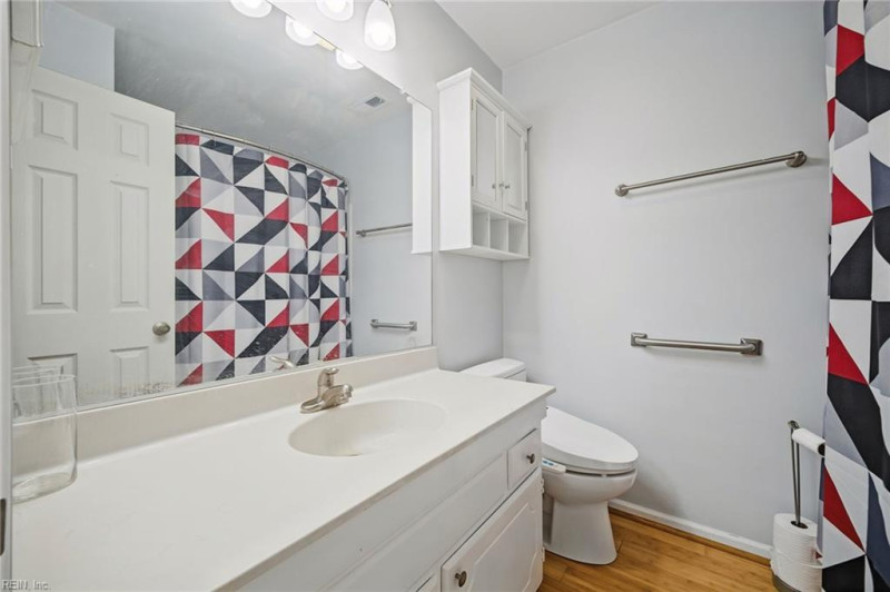 Photo 20 of 48 residential for sale in Virginia Beach virginia